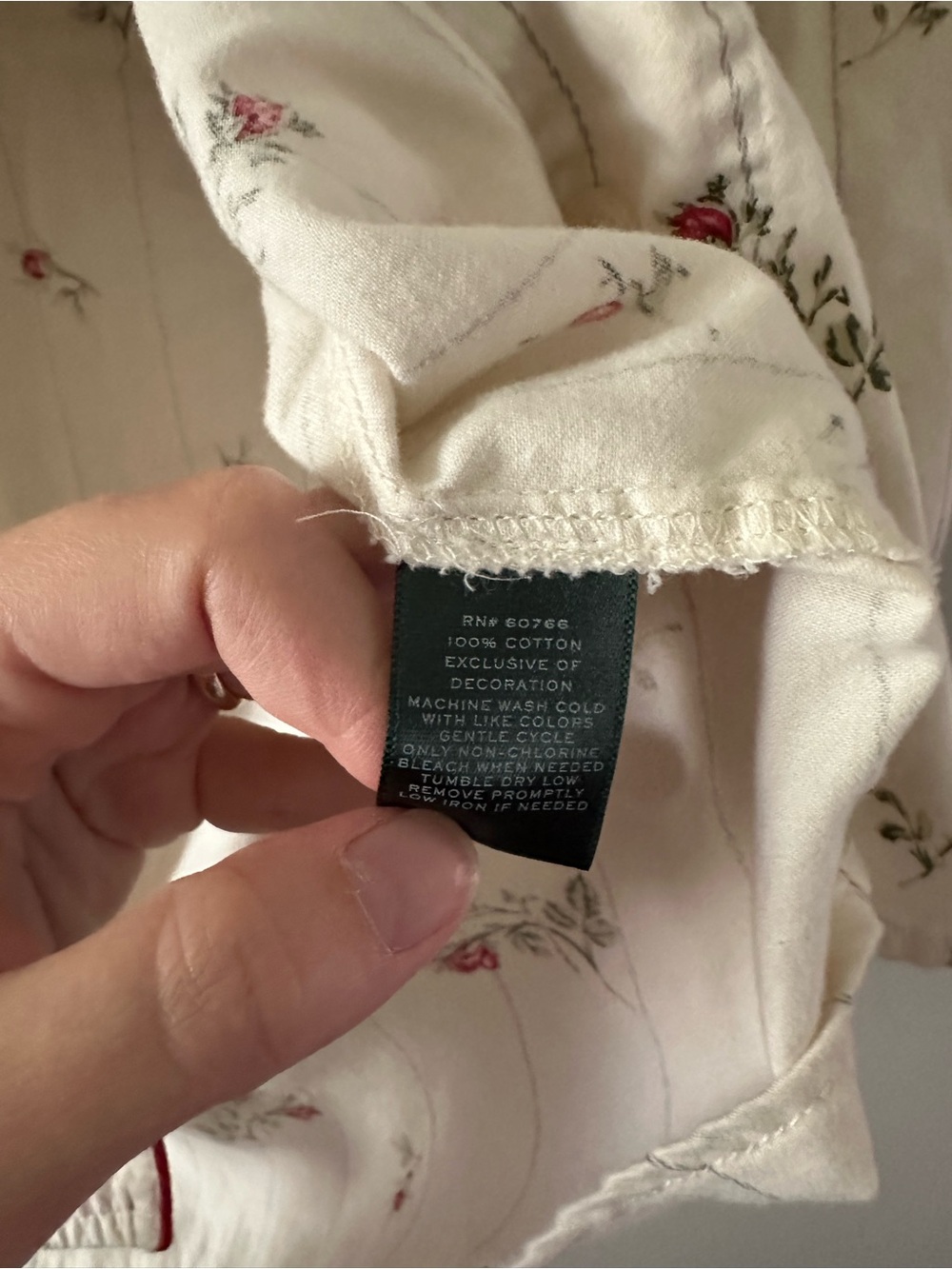 Ralph Lauren Cream Pajama Set with Red Floral Print - Picture 10 of 10
